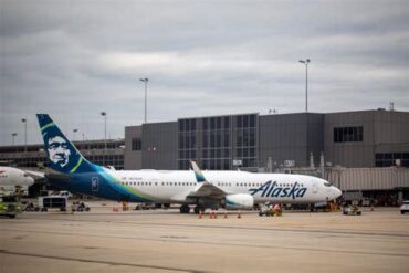 Alaska Airlines Sued for $75,000 After Child Allegedly Suffers Severe Burns From Hot Tea Spill Midflight
