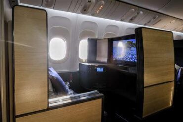 Why the Best Business Class Seat in the World Isn’t the Widest: Redefining Luxury at 35,000 Feet