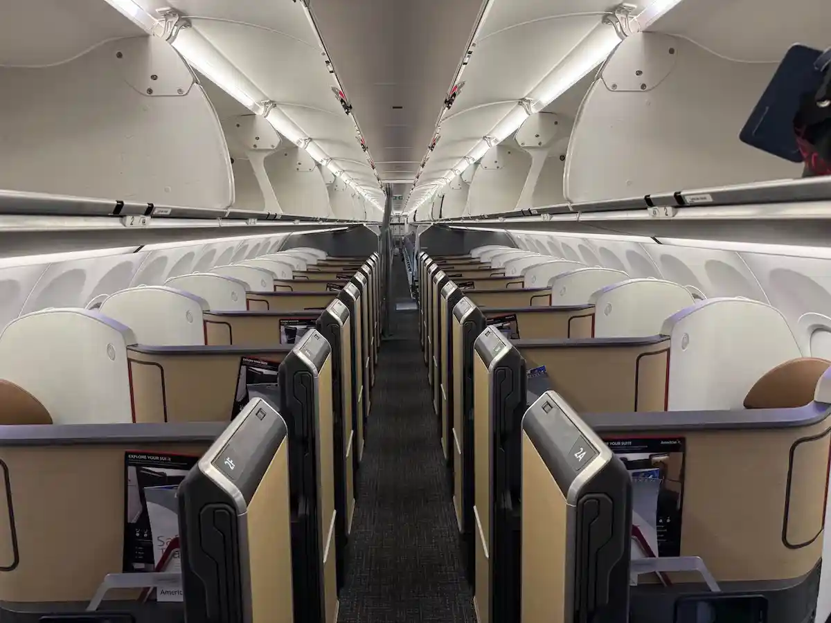 American Airlines A321XLR Aurora business class cabin transatlantic layout