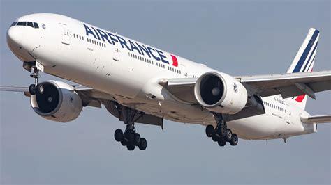 Air France Boeing 777 Diverted To Montreal After Ebola Travel Restriction Breach On Detroit Flight