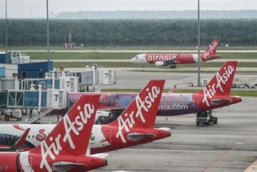 AirAsia Pushes Airbus Toward the A220-500 as Pressure Builds for a Larger Narrowbody Jet AirAsia Pushes Airbus Toward the A220-500 as Pressure Builds for a Larger Narrowbody Jet