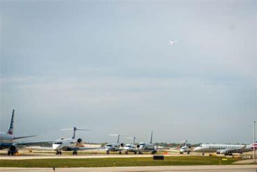 British Airways Offers Up to $100,000 for Ground Taxi Pilots at Chicago O’Hare