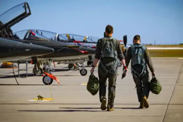 Military Pilot Salaries In 2026: How The US, UK, Japan, And China Reward Their Aviators