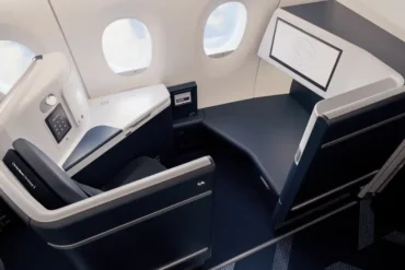 The Pinnacle of Air Travel: 6 Airlines Offering the World’s Most Superior Business Class Seats in 2026