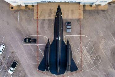 Why Replicating the SR-71 Blackbird’s Titanium Airframe Is Almost Impossible Today