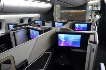 Top 5 Airlines With the Best Business Class Seats in 2026: Luxury, Privacy, and Engineering Excellence