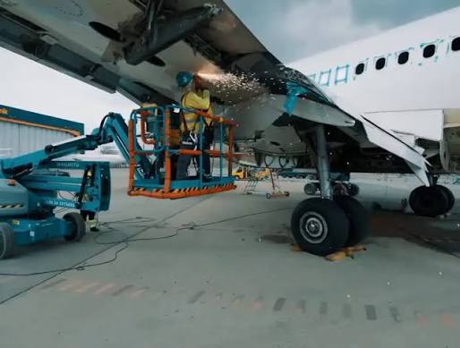 Airbus A321neo component recovery and aircraft teardown operation