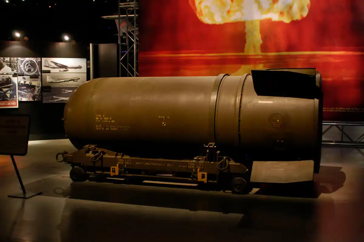 B41 thermonuclear weapon loading on B-52 bomber