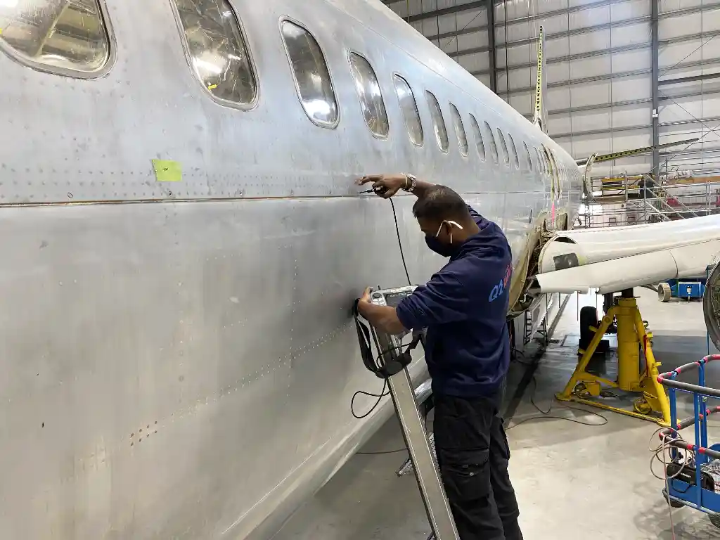 Boeing 787 composite fuselage inspection using ultrasonic non-destructive testing