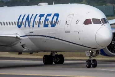 Boeing’s First iMTOW 787-9 Joins United Airlines, Unlocking New Range and Payload Advantages