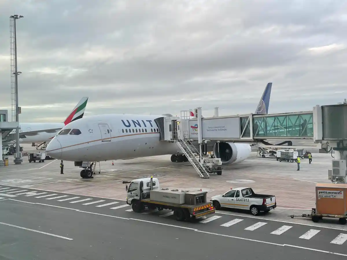 Cape Town International Airport United Airlines Boeing 787 long-haul service