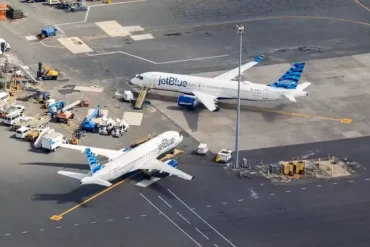 JetBlue Revises Descent Procedures to Reduce Turbulence Risks and Protect Cabin Crews JetBlue Revises Descent Procedures to Reduce Turbulence Risks and Protect Cabin Crews