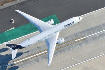 Airbus A350 Adaptive Wing Technology: How Bird-Inspired Morphing Wings Slash Fuel Burn and Redefine Long-Haul Flight