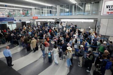 Airline Accessibility Crisis: Why Blind Travelers Are Being Left Behind at Airports