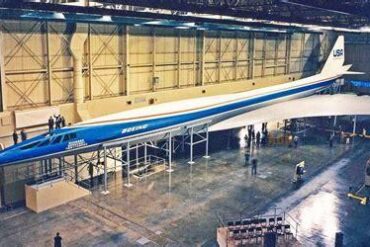 Boeing 2707: The Secret American Supersonic Jet That Was Meant To Eclipse Concorde
