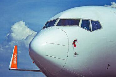 The Boeing 737’s Unchanged Design Legacy: How 1960s Engineering Still Shapes Modern Flight