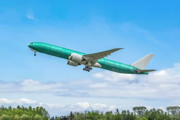 boeings-first-production-777-9-heads-toward-north-pole-ambitious-11-hour-certification-flight