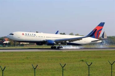 Delta Air Lines’ Boeing 767-300ER Retirement Challenge: Why 36 Aging Widebodies Must Survive Until 2030