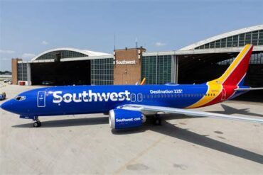 How a Five-Minute Cockpit Rule Is Stranding Southwest Airlines’ 300+ Boeing 737 MAX 7 Orders