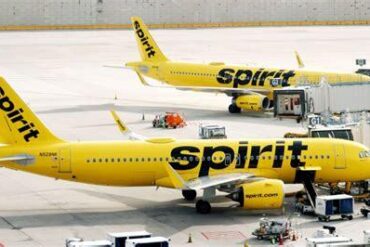 US Investment Firm Castlelake Eyes easyJet Acquisition After Spirit Talks Collapse