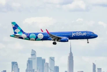 JetBlue Airbus A321 Reports Possible Drone Collision During JFK Landing as FAA Launches Investigation