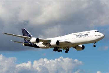 Lufthansa Boeing 747-8s Make Two Emergency Overweight Landings on US-Bound Flights Within 24 Hours