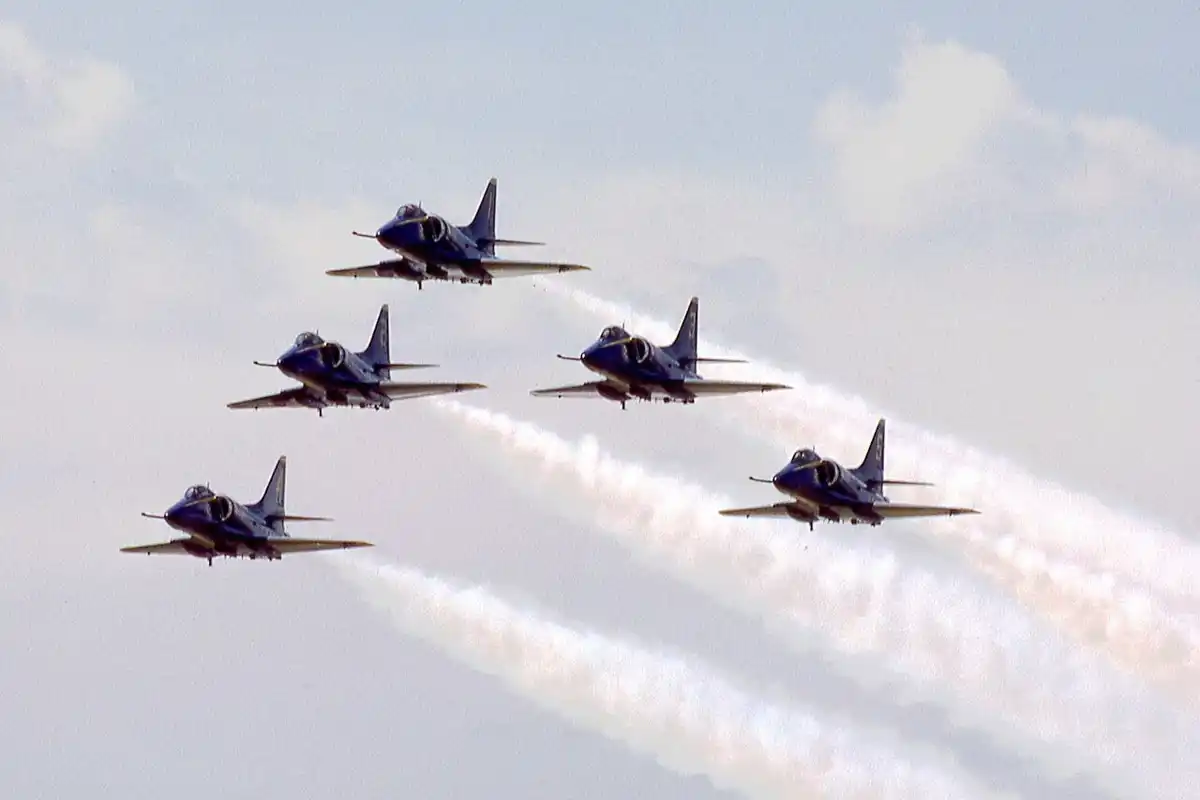 US Navy Blue Angels Skip Chicago Air and Water Show 2026 as Thunderbirds Take Center Stage