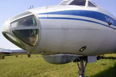 Why Soviet Aircraft Had Glass Noses While Western Jets Moved On