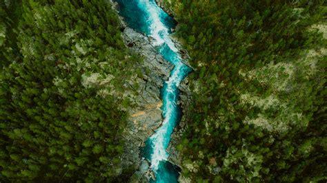 WestJet Expands European Network With 8 New Nonstop Routes From Canada in Summer 2026