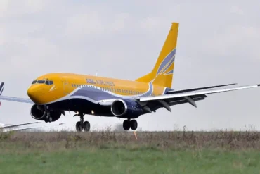 The 6-Hour Nonstop Flight Across the Atlantic That Connects Paris With a Forgotten Island