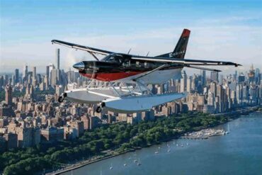 8 Rescued After Kodiak 100 Seaplane Suffers Hard Landing on New York City's East River