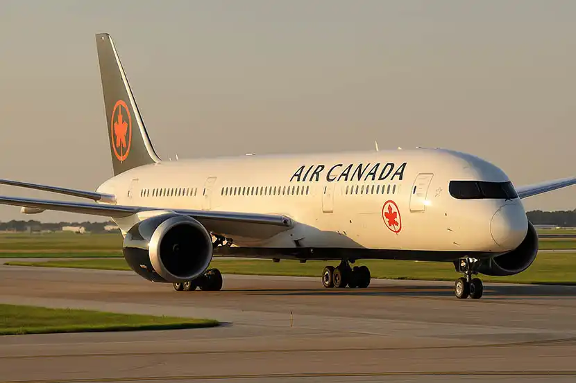 Air Canada aircraft departing for Florida winter destinations