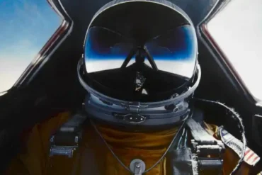 SR-71 Blackbird Crews Prepared for Flight Like Astronauts, Not Traditional Pilots