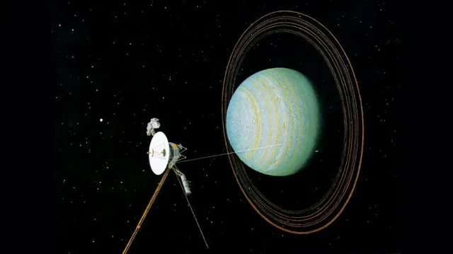Voyager 2 spacecraft Uranus Neptune planetary exploration mission