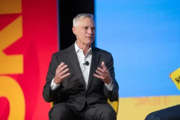The Highest Paid Airline CEOs in 2025: How Much the World’s Top Airline Executives Earn Every Year