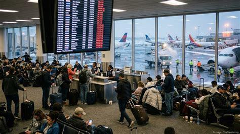 More Than 500 Flights Canceled as Storms and ATC Staffing Shortages Disrupt New York Airports