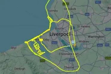 Pilot Skywrites “I’m Bored” Message Over Liverpool During Two-Hour Piper Tomahawk Test Flight