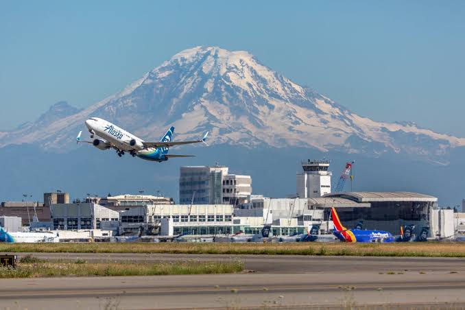 Seattle Tacoma International Airport Alaska Airlines hub terminal