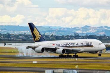 Singapore Airlines Delays Airbus A380 Dubai Launch Until 2027 as Superjumbo Plans Evolve
