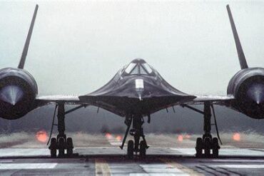 What SR-71 Ground Crews Had To Do After Every Landing That Took Hours To Complete