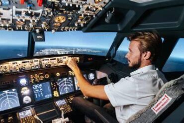 200 Feet: Why Pilots Take the Airplane Back From Autopilot Before Landing