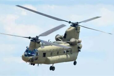 How the $472 Million Chinook Contract Is Keeping the CH-47 Flying Into the 2040s