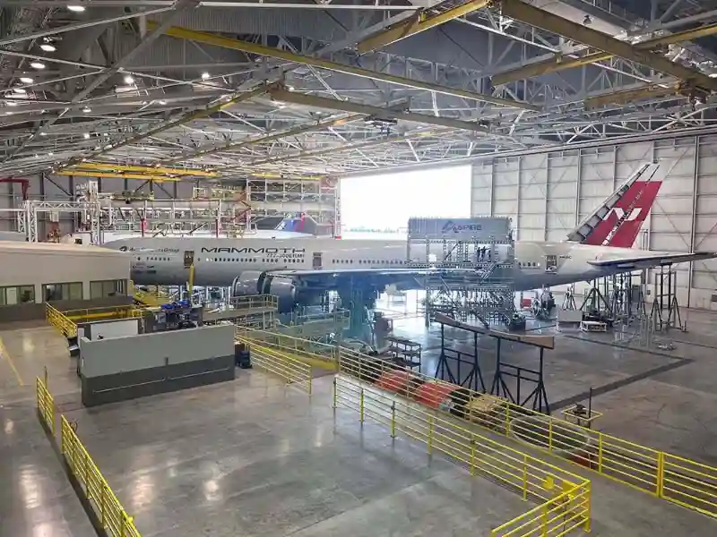 aircraft MRO hangar passenger jet freighter conversion facility