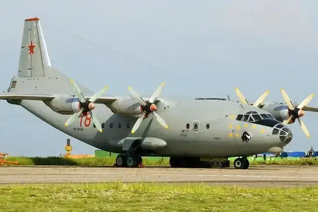 Antonov An-12BKV bomber variant TG-12MV conveyor Soviet bombs 1970s