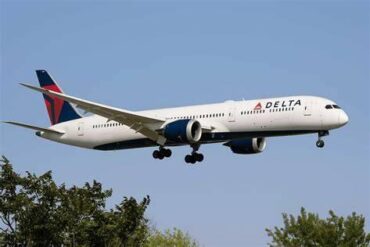 When Will Delta Air Lines Debut the Boeing 787-10? Inside Its 2031 Dreamliner Plan