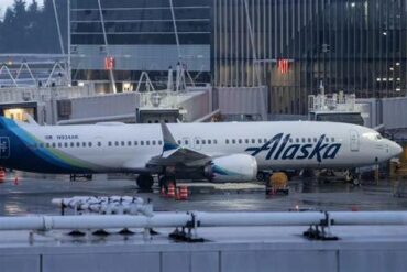 Passenger Finds Anti-Israel Note Inside Checked Suitcase After Alaska Airlines-El Al Journey