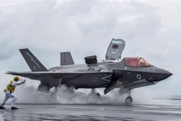 UK F-35 Fleet Expansion Delayed: Why Britain’s Next Lightning II Jets Will Not Arrive Until the 2030s
