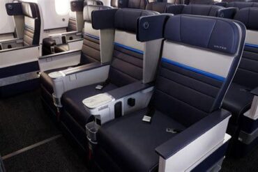 United Airlines’ Premium Power Play: How It Is Out-Seating Singapore Airlines on the SFO Route