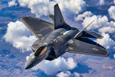 5 Fighter Jets Faster Than the F-22 Raptor: The Fastest Rivals in the Sky