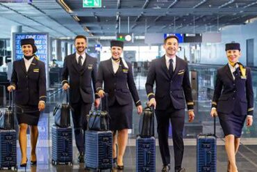 The 90-Second Hotel Safety Rule Flight Attendants Follow Before Unpacking